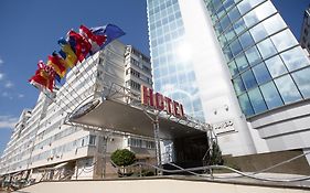 Hotelul Jumbo